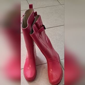 Women pink rainboots